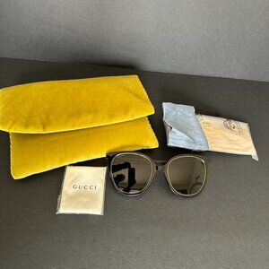 Gucci Women Black Sunglasses with Chains NEW